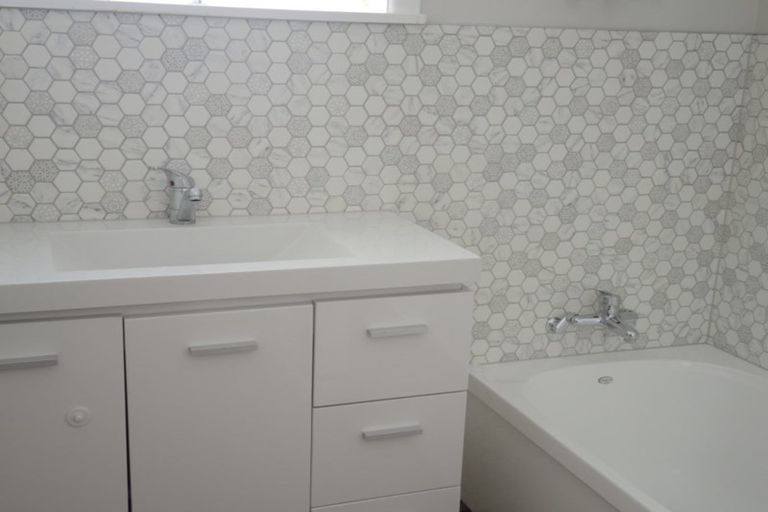 Photo of property in 12 Walton Avenue, Warkworth, 0910