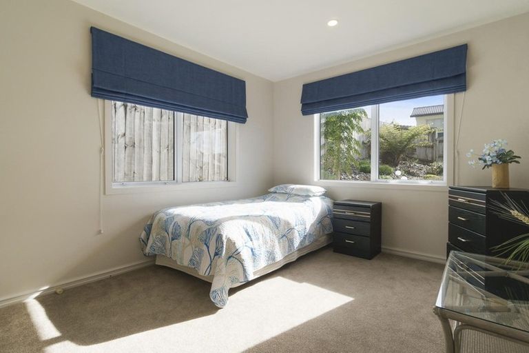 Photo of property in 100 Picasso Drive, West Harbour, Auckland, 0618