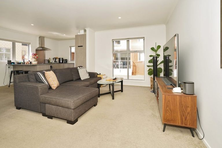 Photo of property in 2/7 Vialou Street, Hamilton Central, Hamilton, 3204