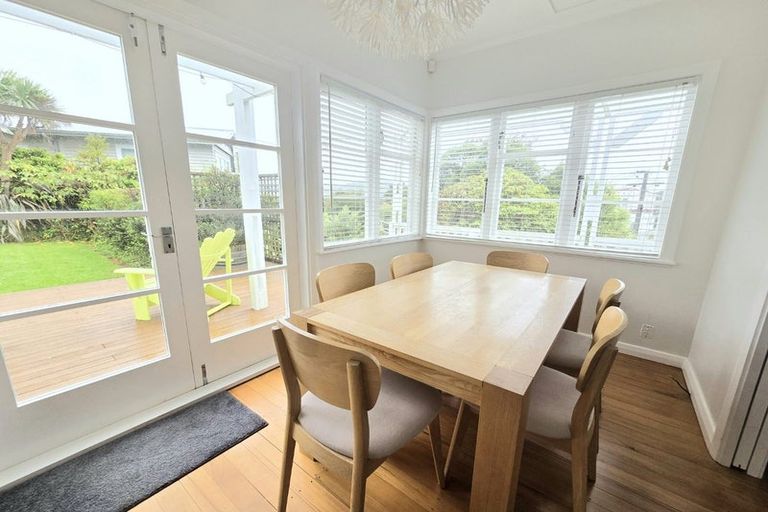 Photo of property in 106 Campbell Street, Karori, Wellington, 6012