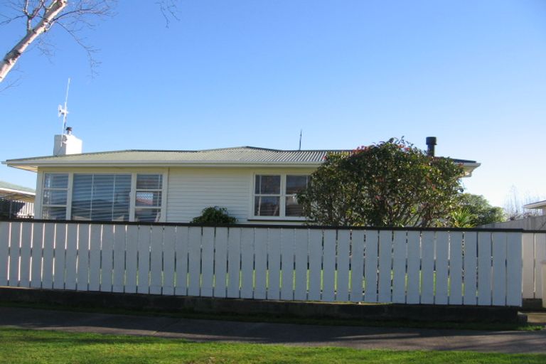 Photo of property in 51 Holdsworth Avenue, Milson, Palmerston North, 4414
