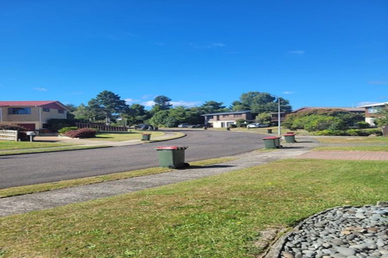 Photo of property in 27 Tumene Drive, Owhata, Rotorua, 3010