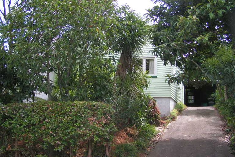 Photo of property in 25 Harley Road, Takapuna, Auckland, 0622