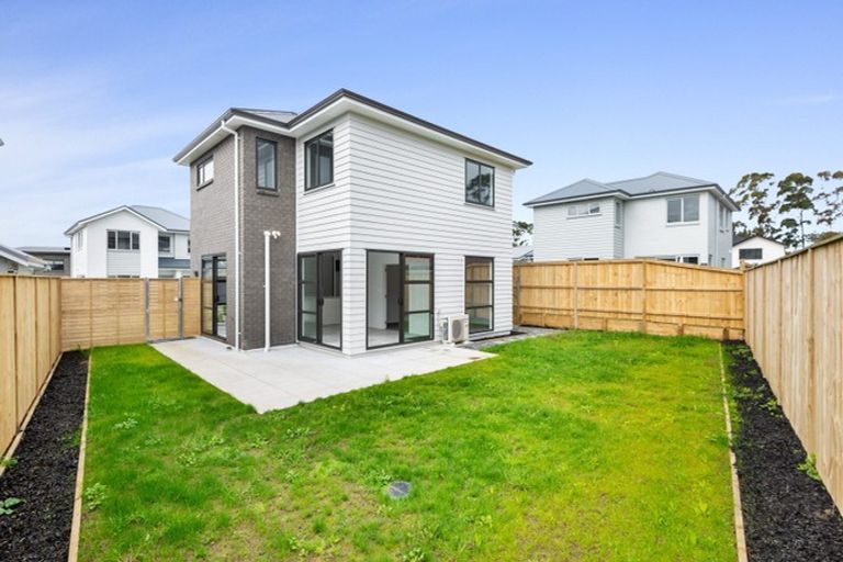 Photo of property in 49 Mettam Drive, Swanson, Auckland, 0614