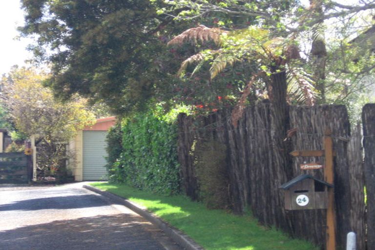 Photo of property in 24 Chaucer Place, Owhata, Rotorua, 3010