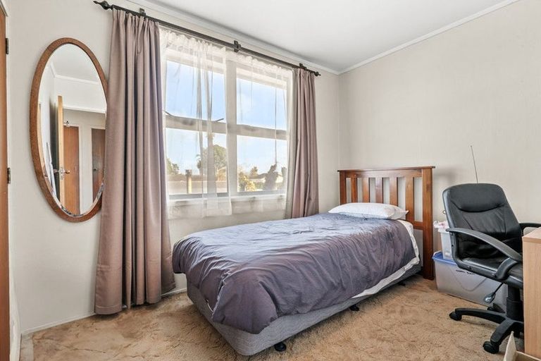 Photo of property in 21 Tatariki Street, Rosehill, Papakura, 2113