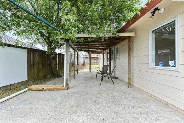 Photo of property in 28 Trimdon Street, Randwick Park, Auckland, 2105