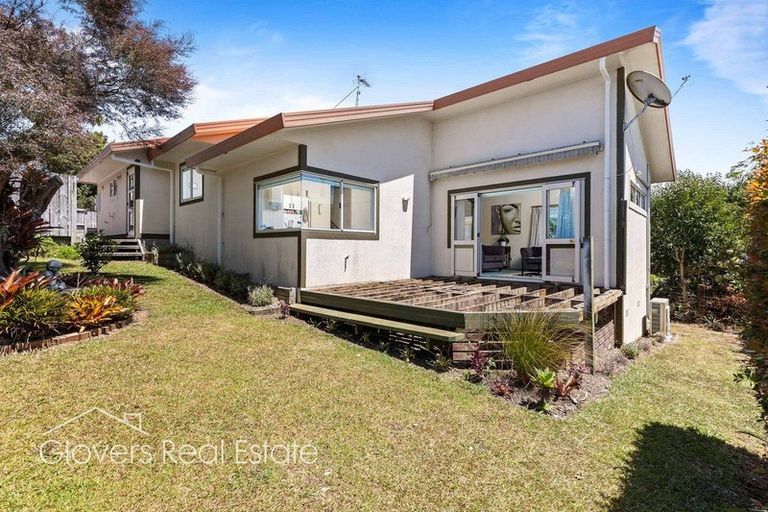 Photo of property in 9b Ambler Avenue, Glen Eden, Auckland, 0602