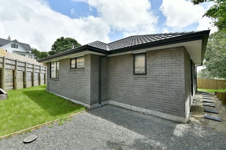 Photo of property in 35 St James Avenue, Helensville, 0800