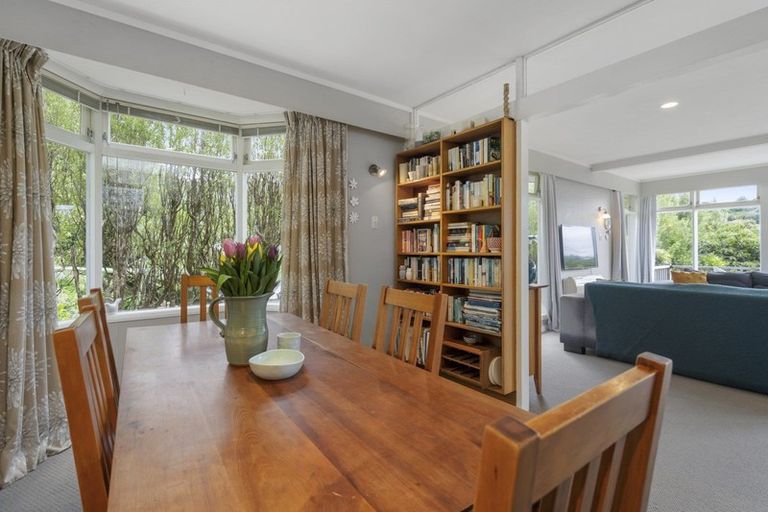 Photo of property in 73 Spencer Street, Crofton Downs, Wellington, 6035