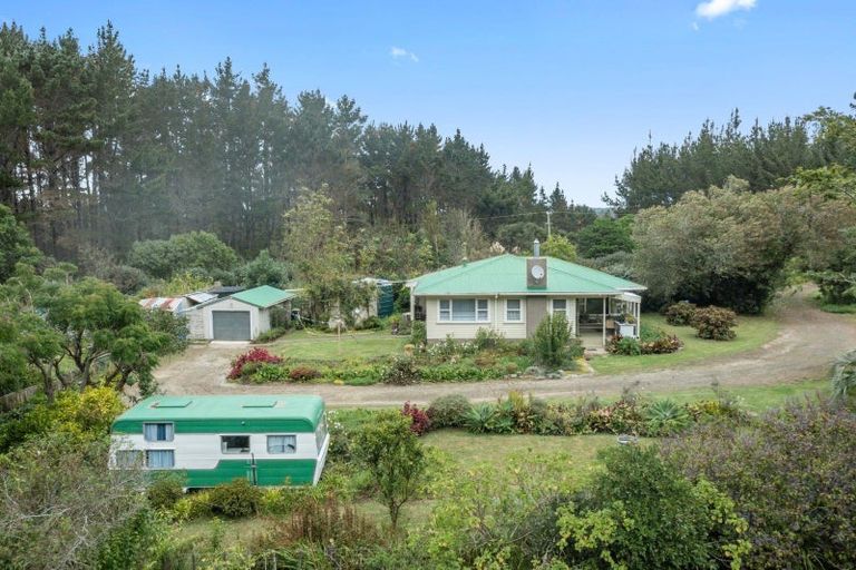 Photo of property in 141 Kellys Bay Road, Pouto, Te Kopuru, 0391