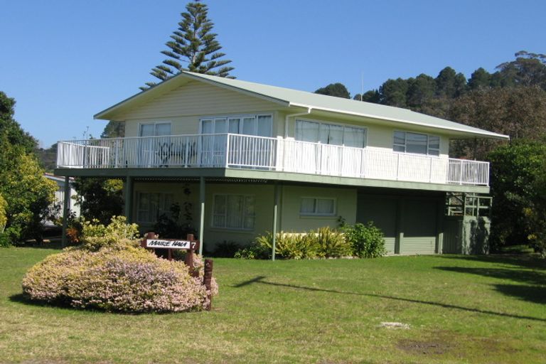 Photo of property in 7 Marine Parade, Cooks Beach, Whitianga, 3591