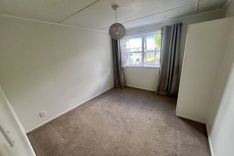 Photo of property in 39 Alice Avenue, Orewa, 0931