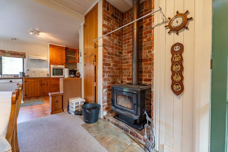 Photo of property in 284 Broad Gully Road, Morven, Waimate, 7979