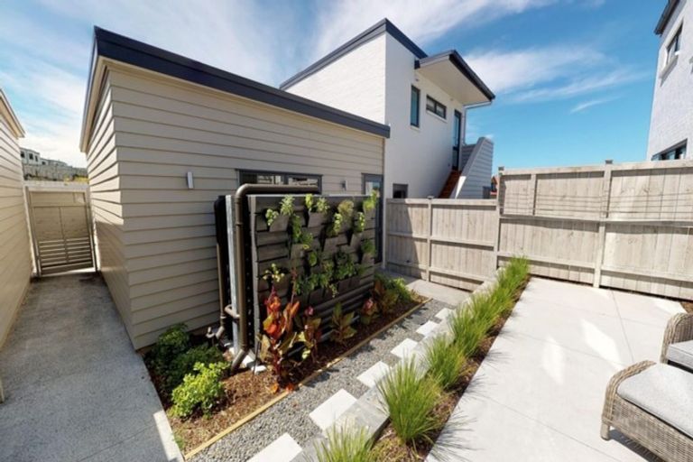 Photo of property in 47 Eugenia Rise, Totara Heights, Auckland, 2105