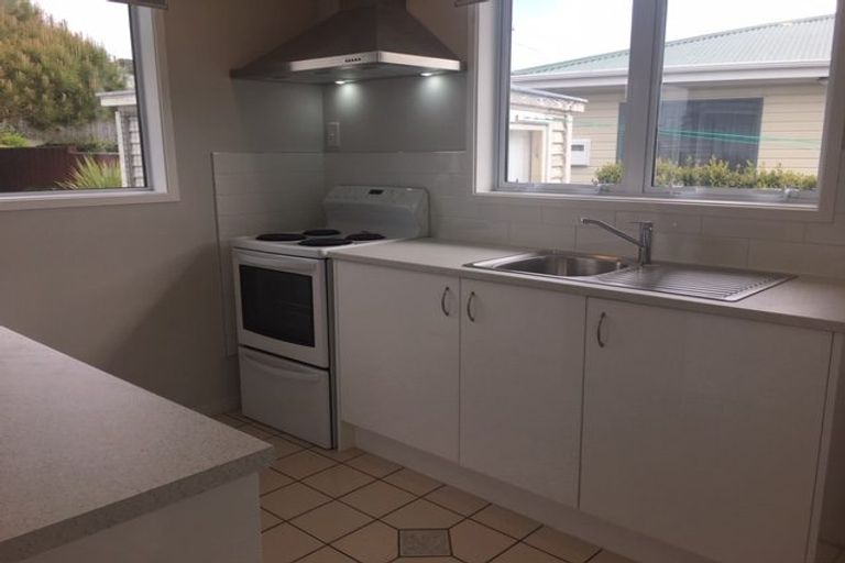 Photo of property in 39 Matatiro Street, Titahi Bay, Porirua, 5022