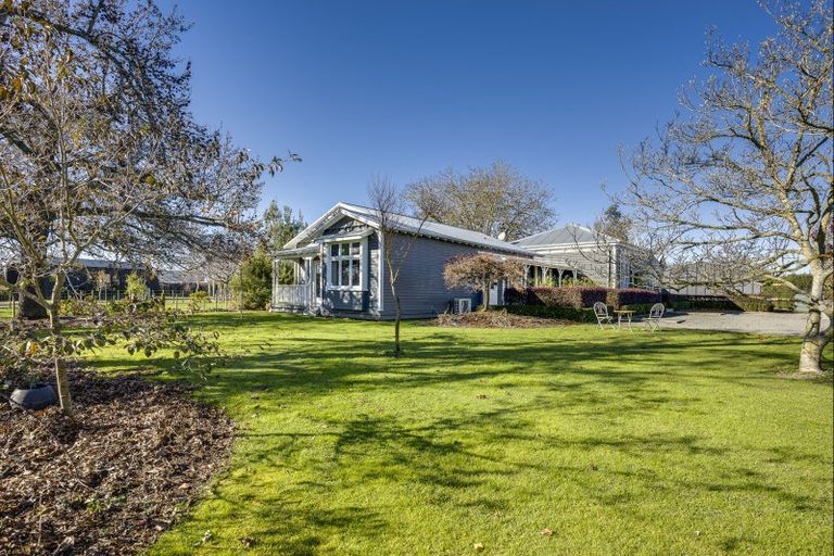 Photo of property in 461 Saint Georges Road, Havelock North, 4130