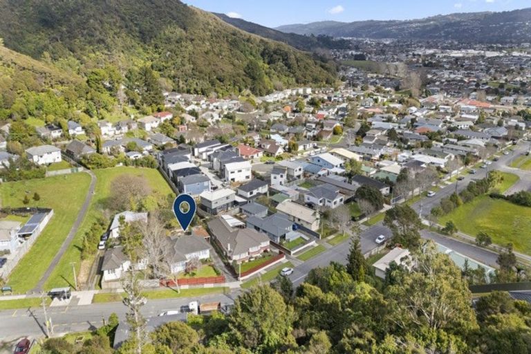 Photo of property in 202 Rata Street, Naenae, Lower Hutt, 5011