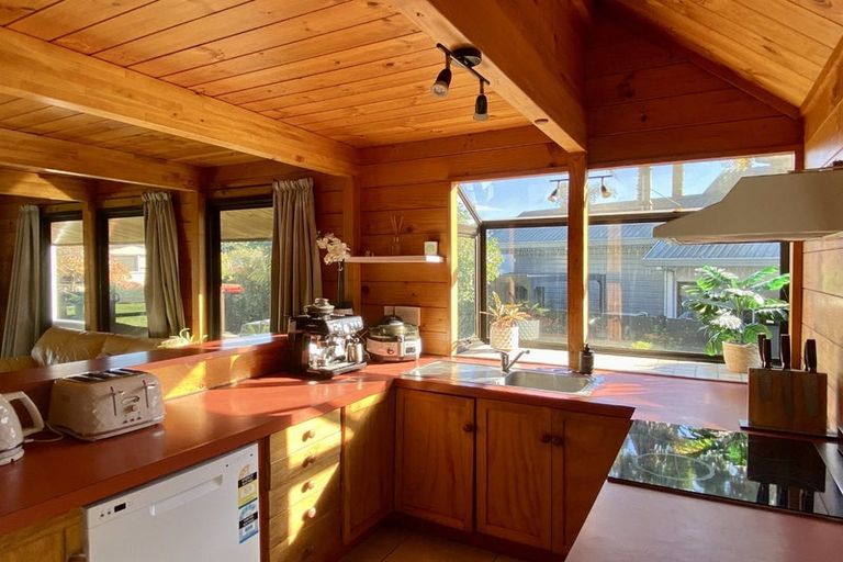 Photo of property in 1 Waikare Place, Welcome Bay, Tauranga, 3112