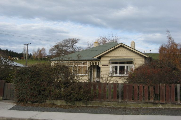 Photo of property in 18 Irvine Street, Lawrence, 9532