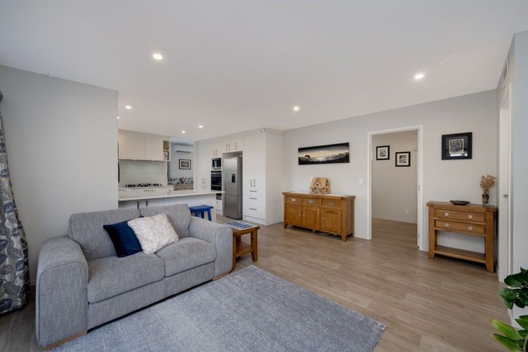 Photo of property in 118a Gracechurch Drive, Flat Bush, Auckland, 2016