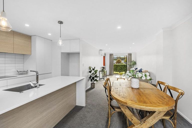 Photo of property in 1b Breakwater Way, Whitby, Porirua, 5024