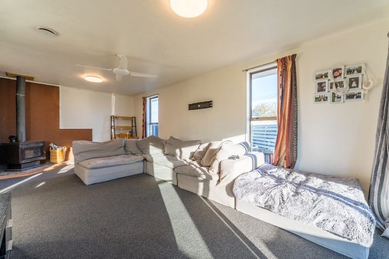 Photo of property in 27 Queen Street, Pareora, 7912