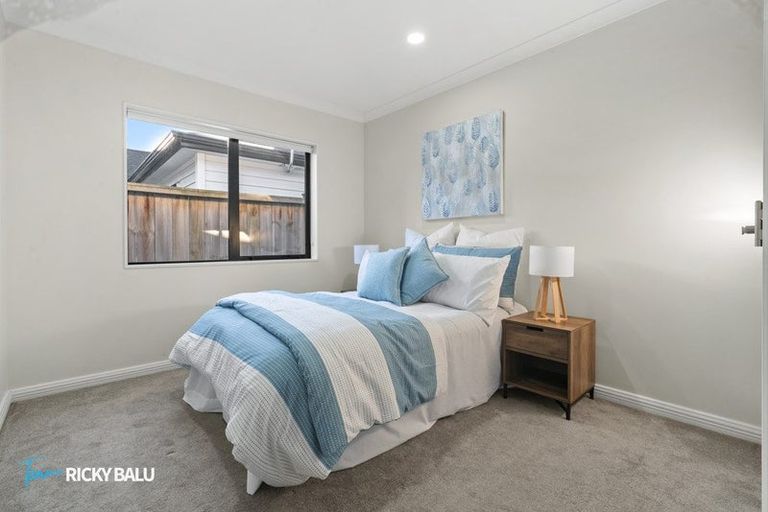 Photo of property in 17 Hard Beech Street, Takanini, 2110