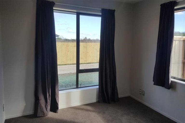 Photo of property in 8 Grasmere Close, Rangiora, 7400