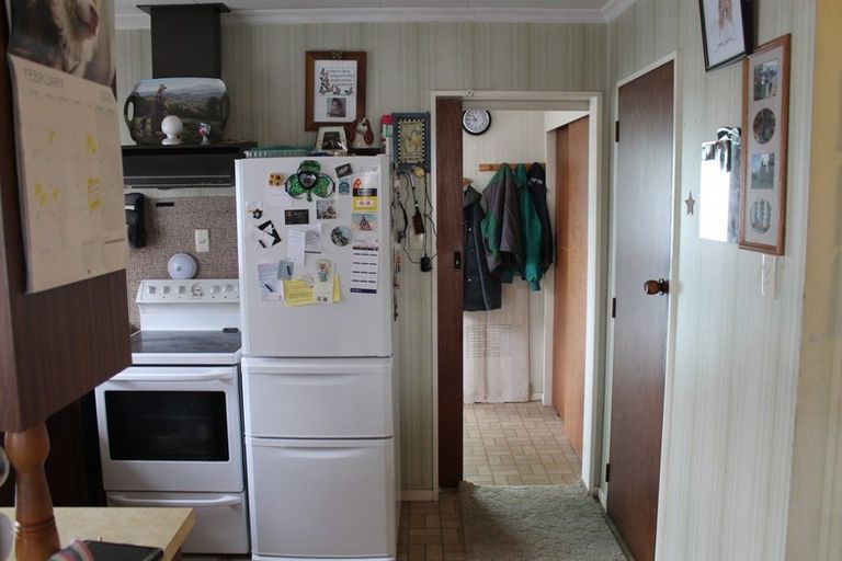 Photo of property in 7 Mccallum Street, Dannevirke, 4930