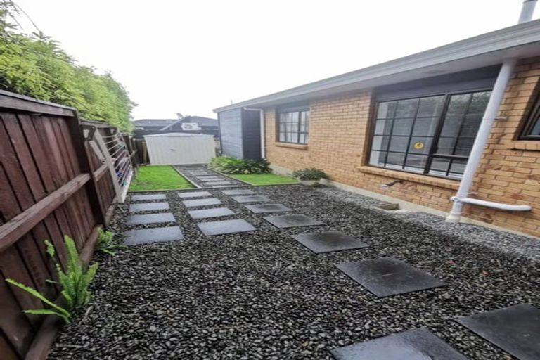 Photo of property in 1/5 Northumberland Avenue, Hauraki, Auckland, 0622