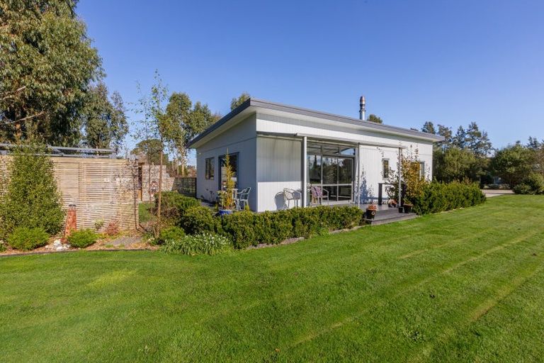Photo of property in 15 Pukeora Scenic Road, Waipukurau, 4281