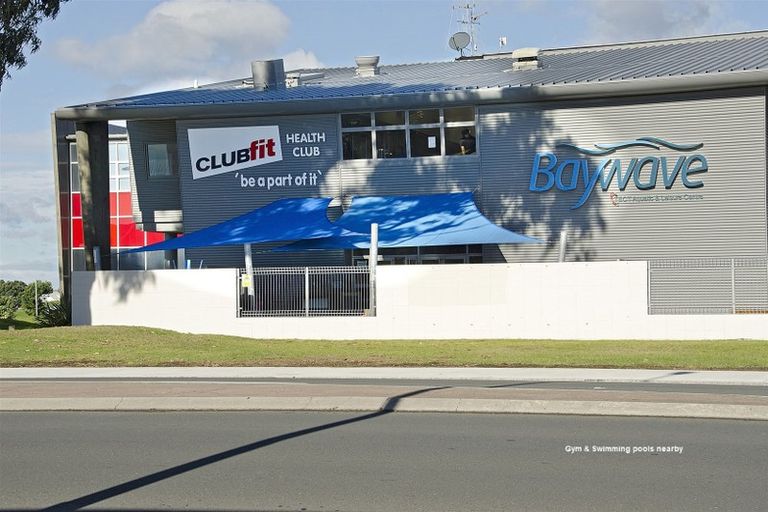 Photo of property in 4 Tahara Crescent, Mount Maunganui, 3116