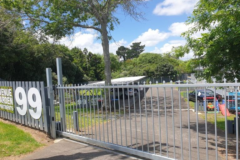 Photo of property in 4/99 Avenue Road, Otahuhu, Auckland, 1062