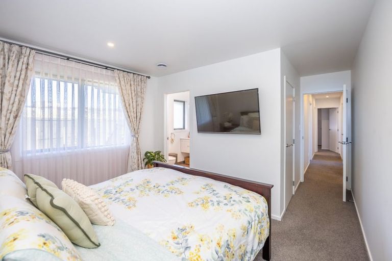 Photo of property in 40 Ladeira Place, Fitzroy, Hamilton, 3206