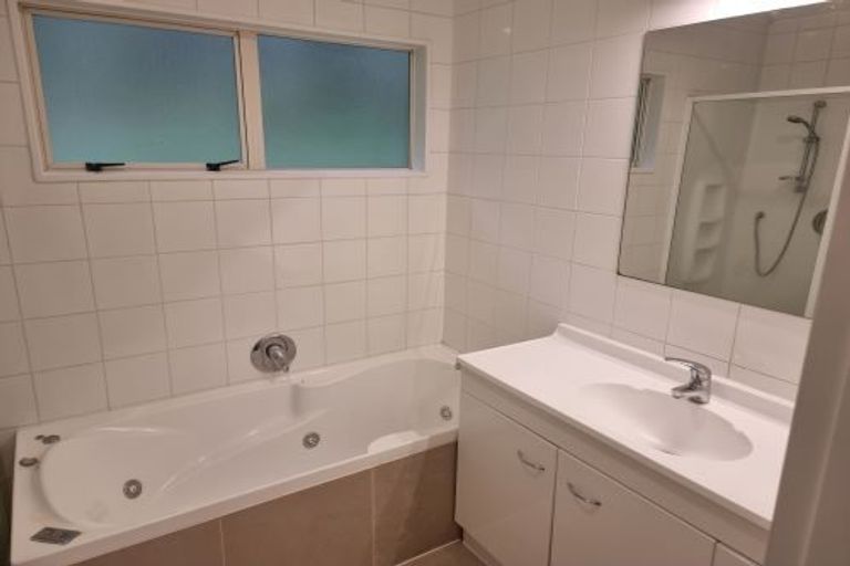 Photo of property in 297 Ohiro Road, Brooklyn, Wellington, 6021