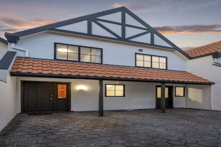 Photo of property in 3/264 Riccarton Road, Upper Riccarton, Christchurch, 8041