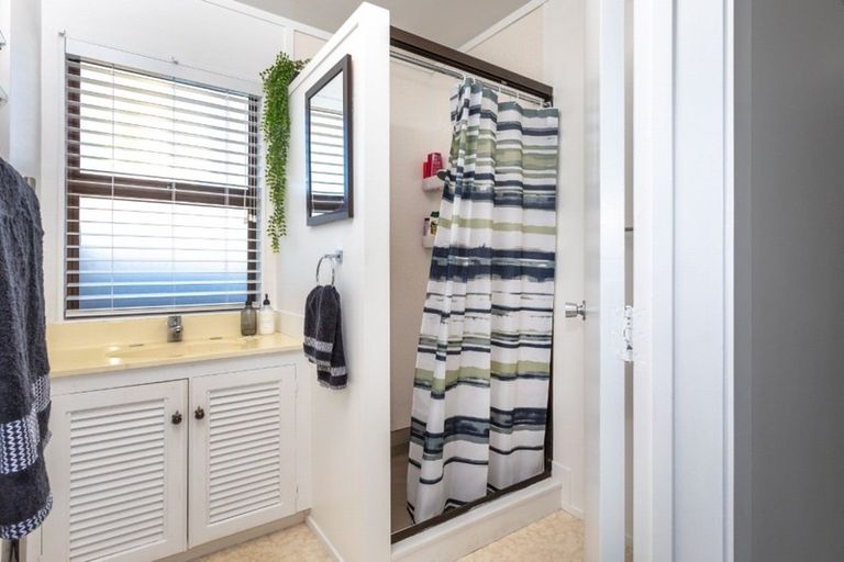 Photo of property in 105 Chartwell Avenue, Whangamata, 3620