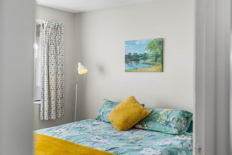 Photo of property in 83 Arcon Drive, Broomfield, Christchurch, 8042