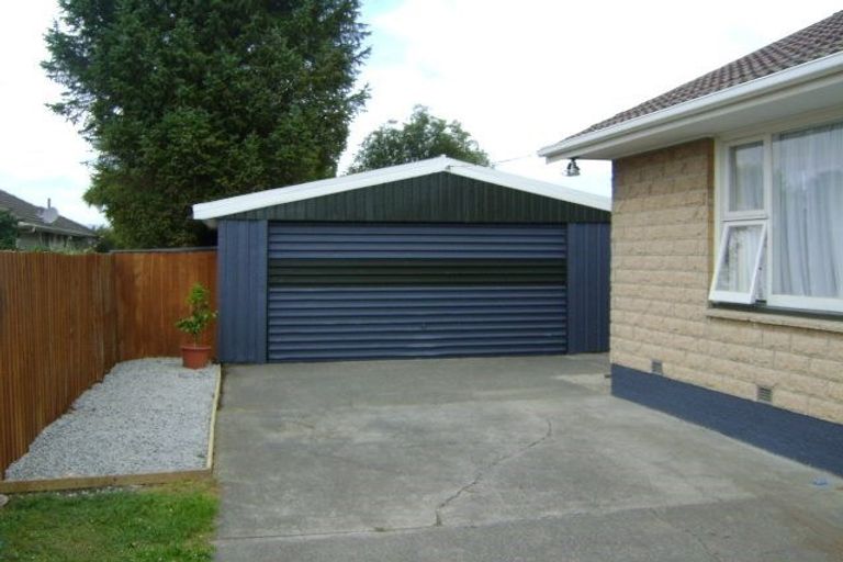 Photo of property in 31 Witham Street, Hornby, Christchurch, 8042