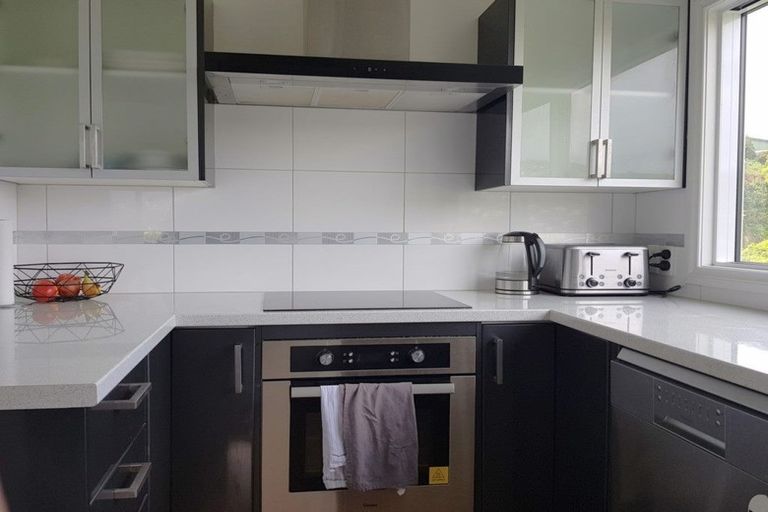 Photo of property in 77 Chartwell Drive, Crofton Downs, Wellington, 6035