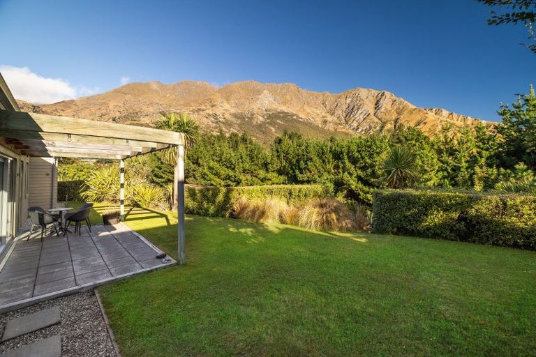 Photo of property in 51 Mathias Terrace, Arthurs Point, Queenstown, 9371
