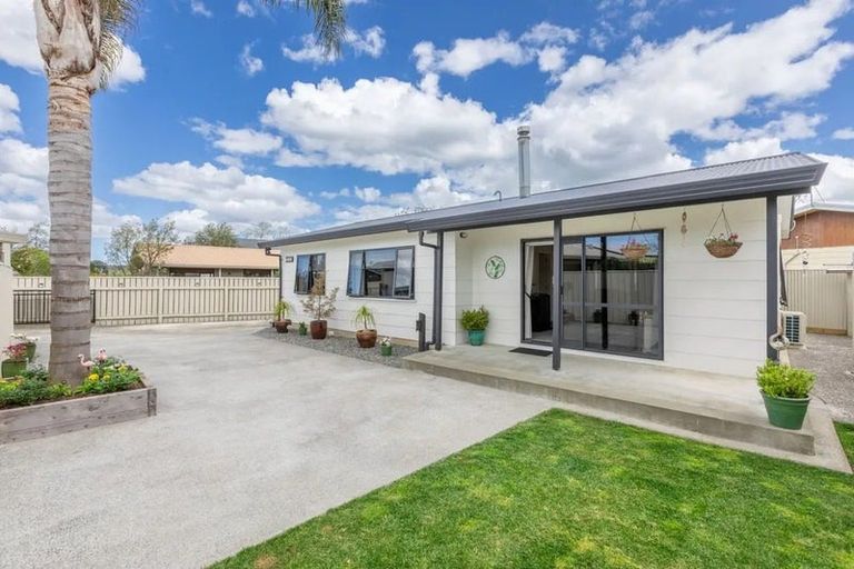 Photo of property in 2/832 Cook Place, Raureka, Hastings, 4120