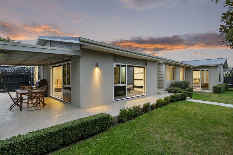 Photo of property in 16 O'halloran Drive, Halswell, Christchurch, 8025