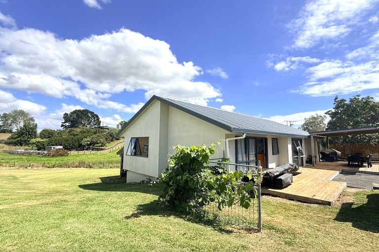 Photo of property in 98 Fitzgerald Road, Drury, 2577