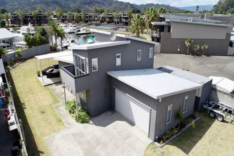 Photo of property in 12 Arawa Lane, Whitianga, 3510