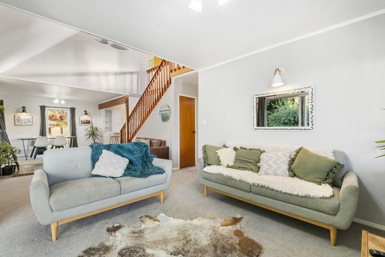 Photo of property in 83 Stillwater Crescent, Stillwater, Silverdale, 0993