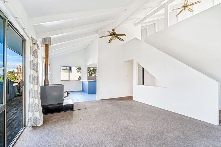 Photo of property in 45 Cochrane Avenue, Arkles Bay, Whangaparaoa, 0932