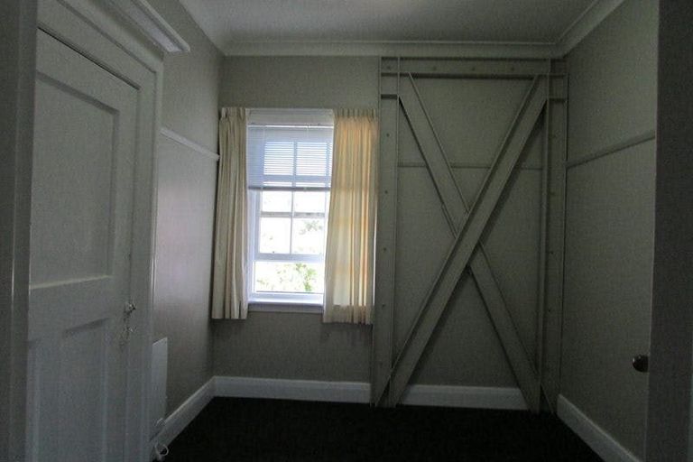 Photo of property in Fire Station Apartments, 54 Northland Road, Northland, Wellington, 6012