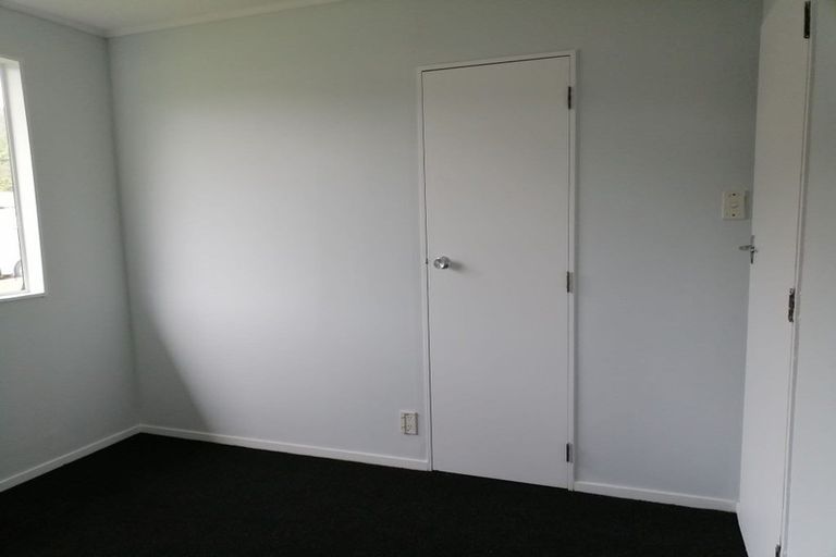 Photo of property in 35 Glen Road, Stokes Valley, Lower Hutt, 5019
